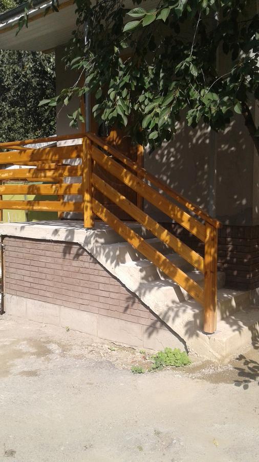 Центрові Апартаменти Ivano-Frankivsk Exteriör bild